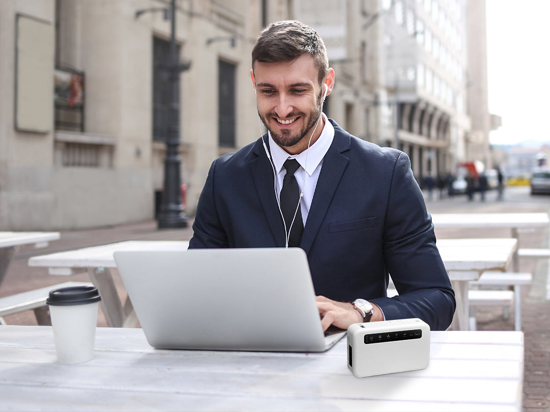 Top 10 Must-Have Tools to Boost Productivity on Your Business Trip